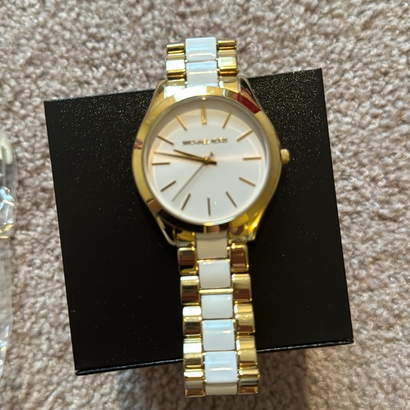 Michael Kors MK4295 Slim Runway White Dial Women's Watch - Picture 4 of 4